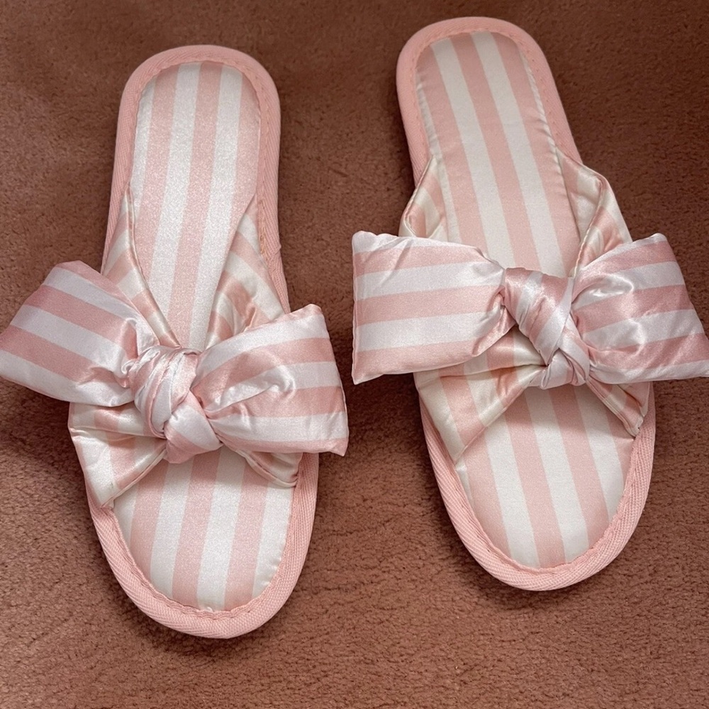 Women Slippers White and Pink Stripes with bow Size 36/37
